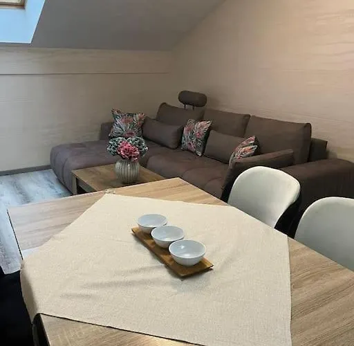 Apartment Moste 5 -with Pool&parking, Ev Station Ljubljana
